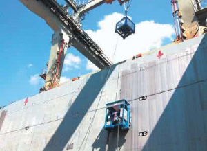 垂直移动式抽插乳房前台秘书